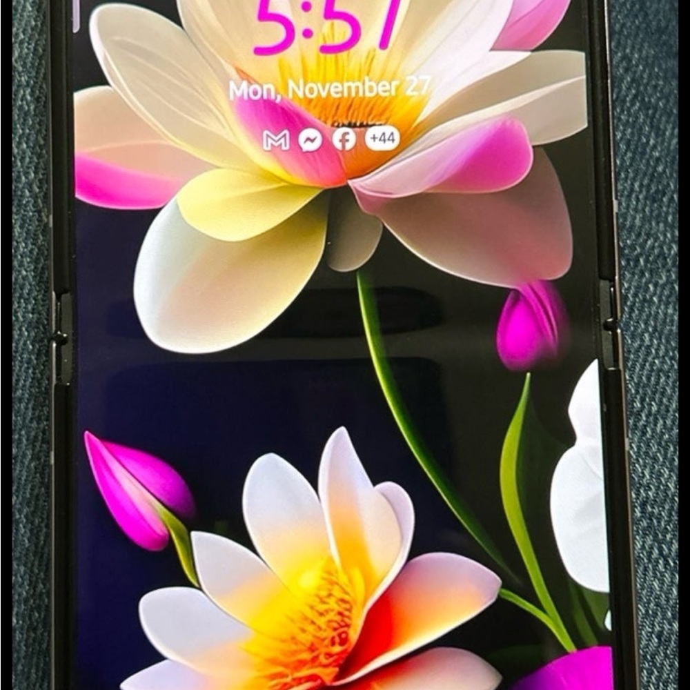 Samsung galaxy flip 5 512GB Lavender